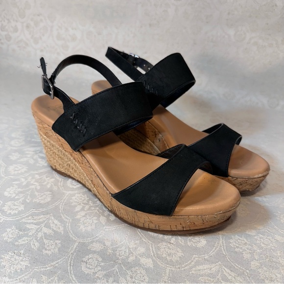 UGG Elena Black Leather Platform Wedge Strap Sandal Heels Size 7.5 - Picture 5 of 9